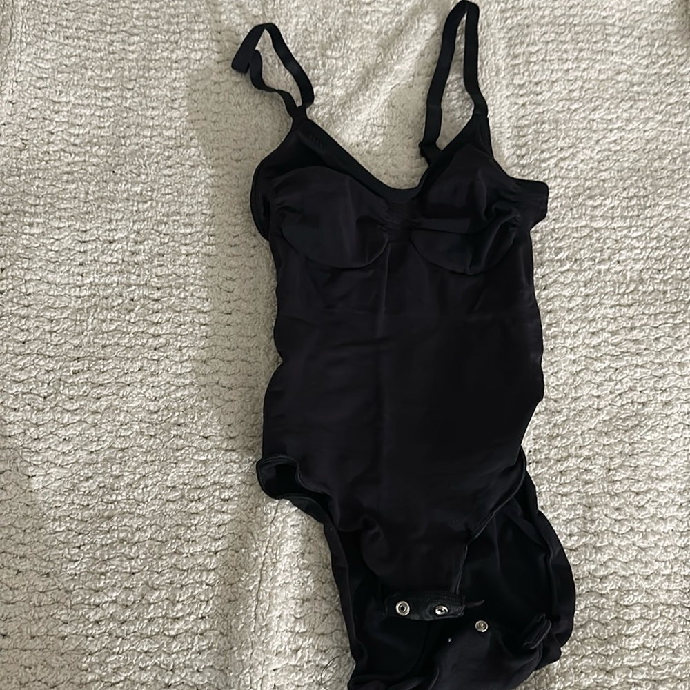 Shape wear